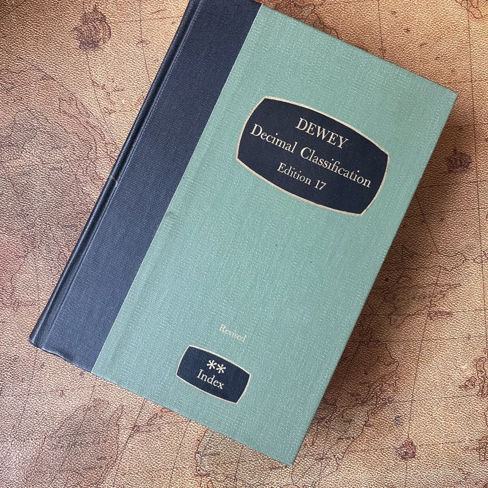 Dewey Decimal Classification Edition 17 Vintage Antique Collectible - Picture 5 of 11